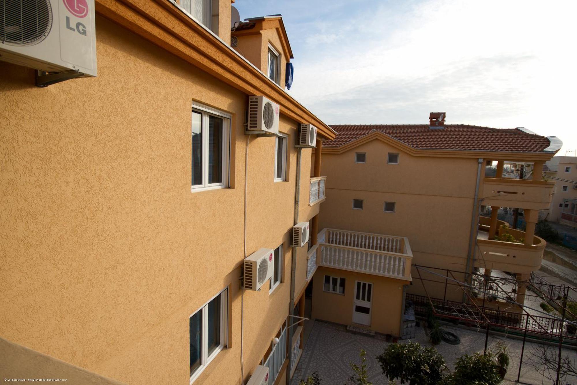 Apartments Dalila Ulcinj Kültér fotó